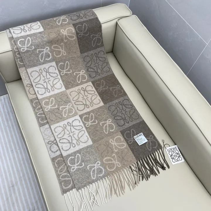 スーパーコピー ロエベ マフラー