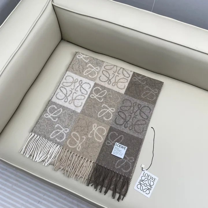 スーパーコピー ロエベ マフラー