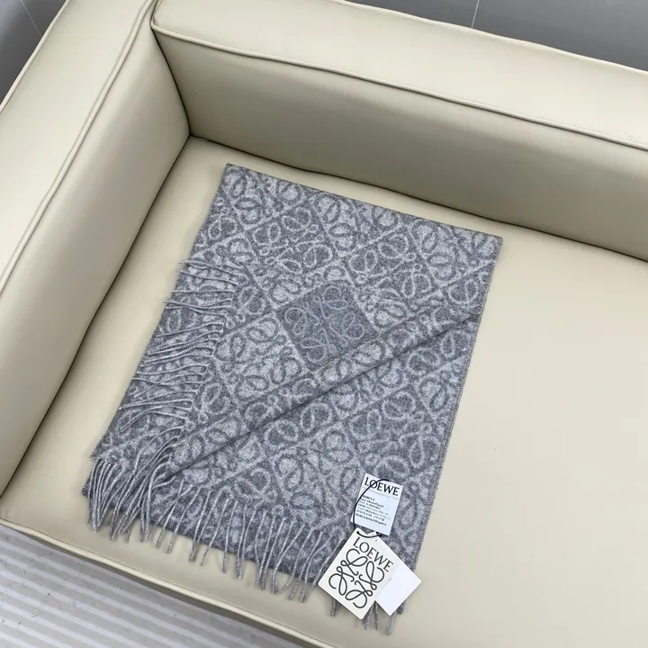 スーパーコピー ロエベ マフラー