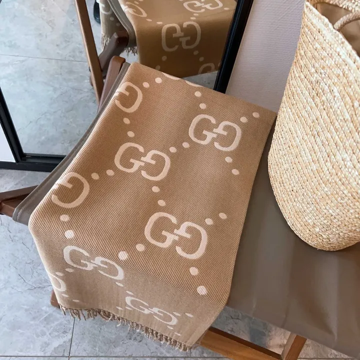 スーパーコピー グッチ マフラー