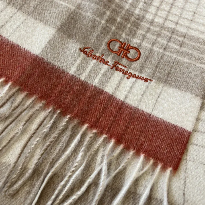 スーパーコピー ジバンシィ マフラー