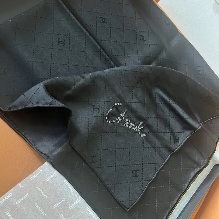 スーパーコピー シャネル マフラー