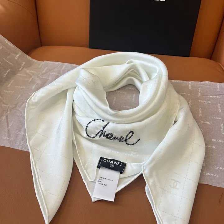 スーパーコピー シャネル マフラー