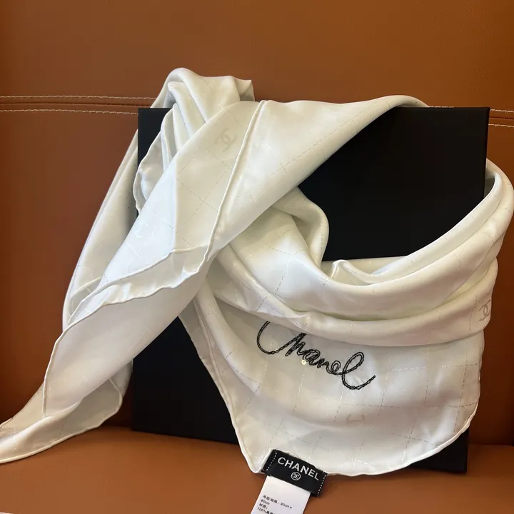 スーパーコピー シャネル マフラー