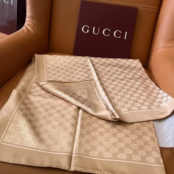 スーパーコピー グッチ マフラー