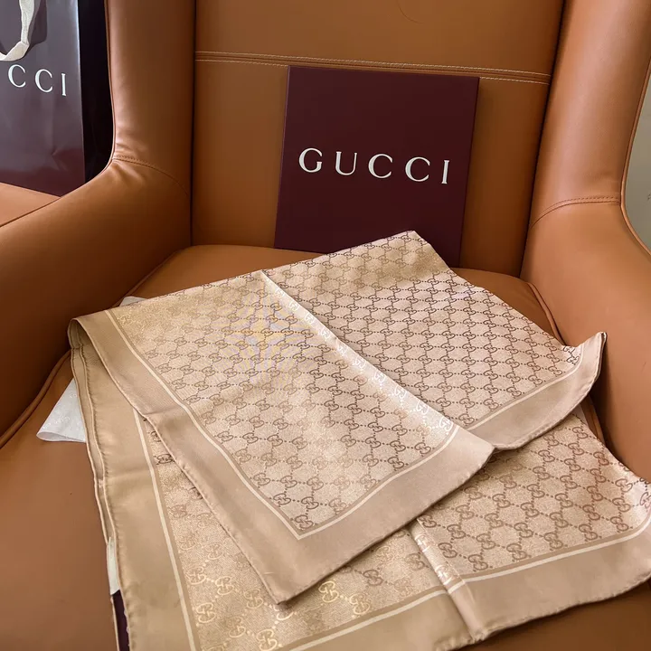 スーパーコピー グッチ マフラー