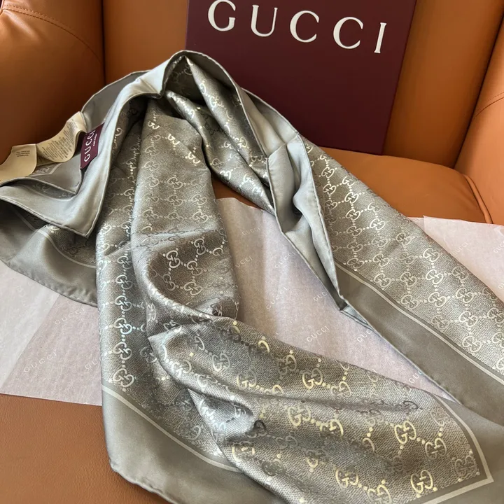 スーパーコピー グッチ マフラー