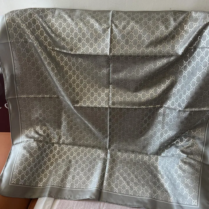 スーパーコピー グッチ マフラー