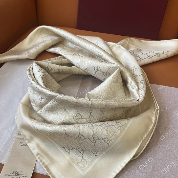 スーパーコピー グッチ マフラー