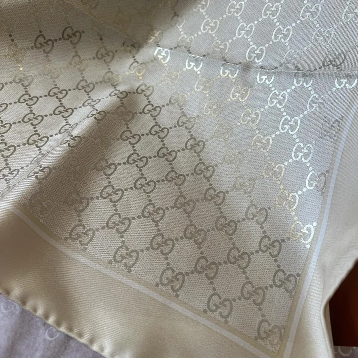 スーパーコピー グッチ マフラー