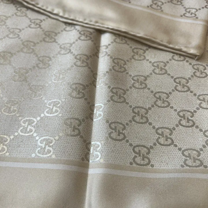 スーパーコピー グッチ マフラー