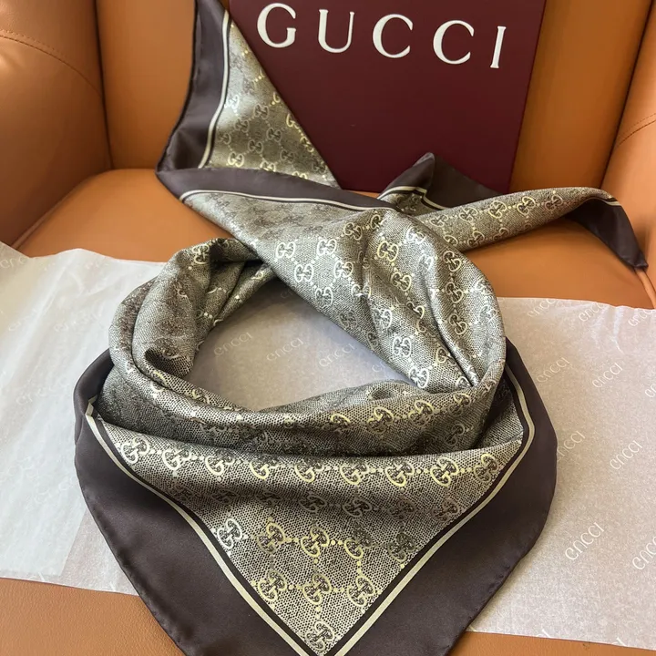 スーパーコピー グッチ マフラー