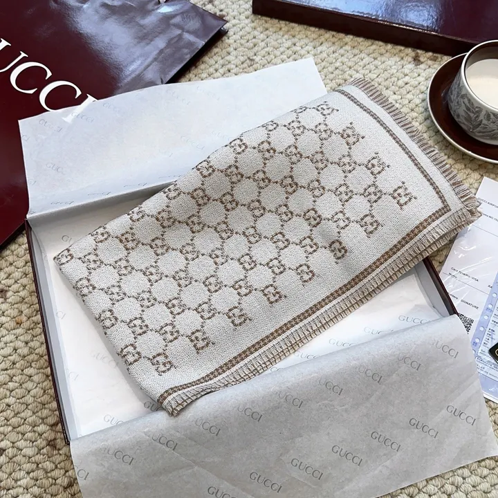 スーパーコピー グッチ マフラー