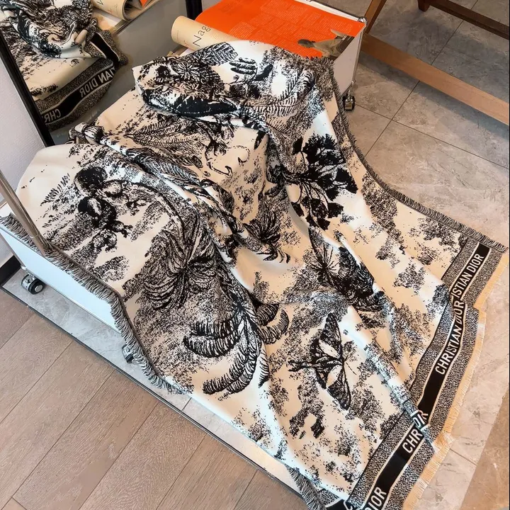 スーパーコピー ディオール マフラー