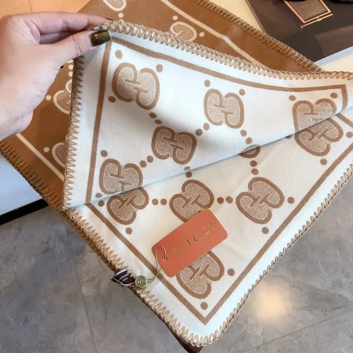 スーパーコピー グッチ マフラー