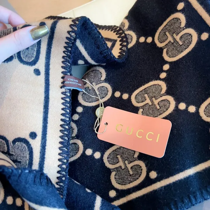 スーパーコピー グッチ マフラー