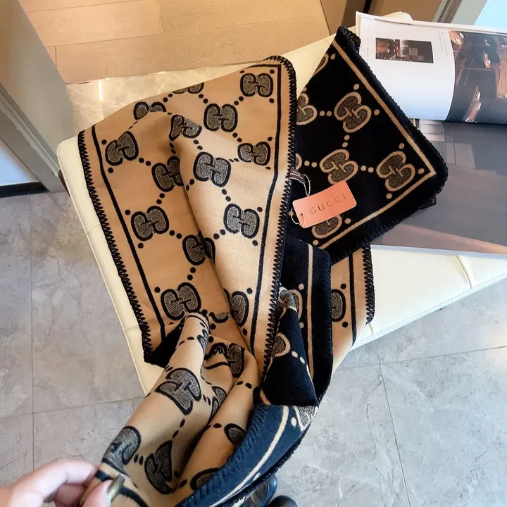 スーパーコピー グッチ マフラー