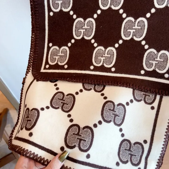 スーパーコピー グッチ マフラー