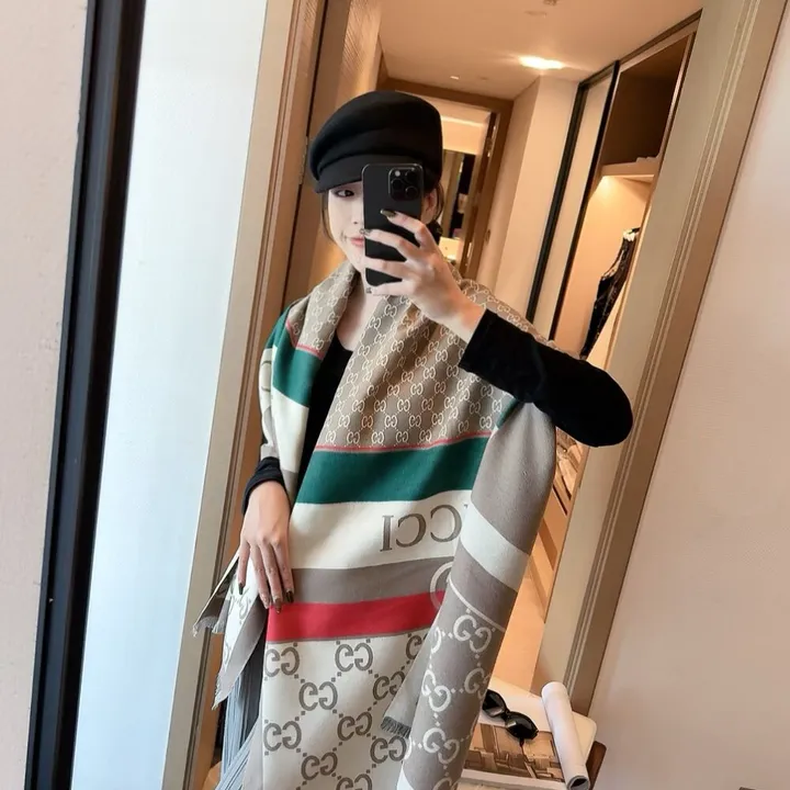 スーパーコピー グッチ マフラー