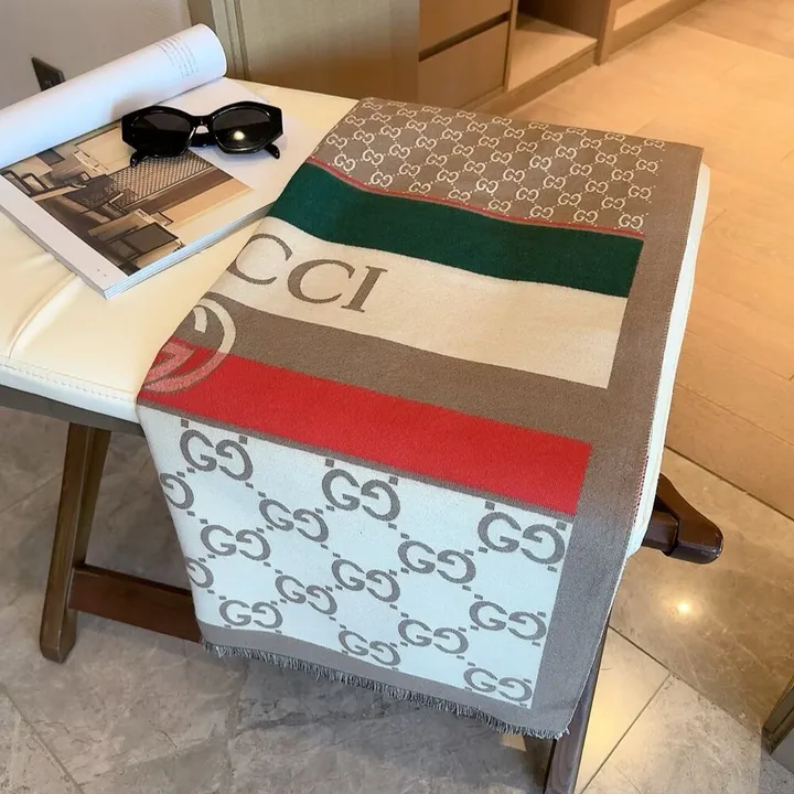 スーパーコピー グッチ マフラー