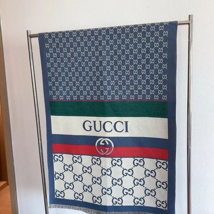 スーパーコピー グッチ マフラー