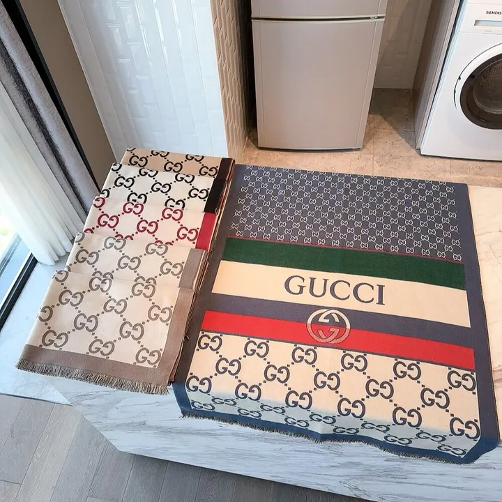 スーパーコピー グッチ マフラー