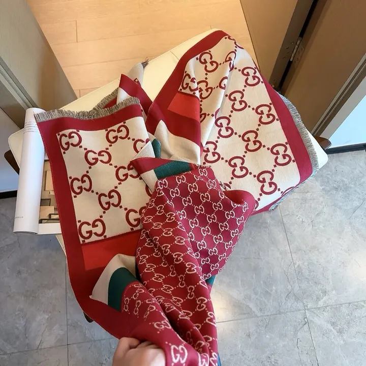 スーパーコピー グッチ マフラー