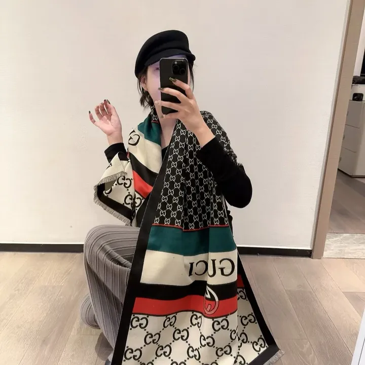 スーパーコピー グッチ マフラー