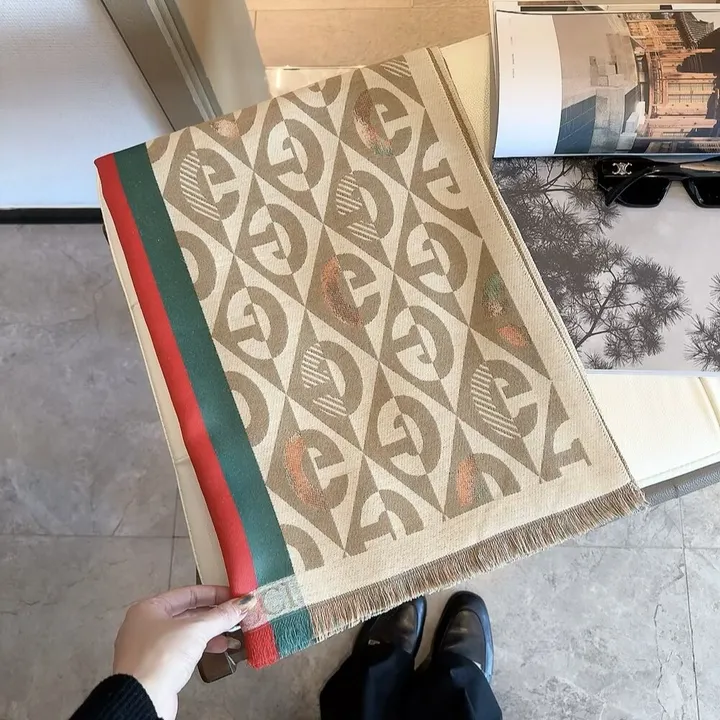 スーパーコピー グッチ マフラー