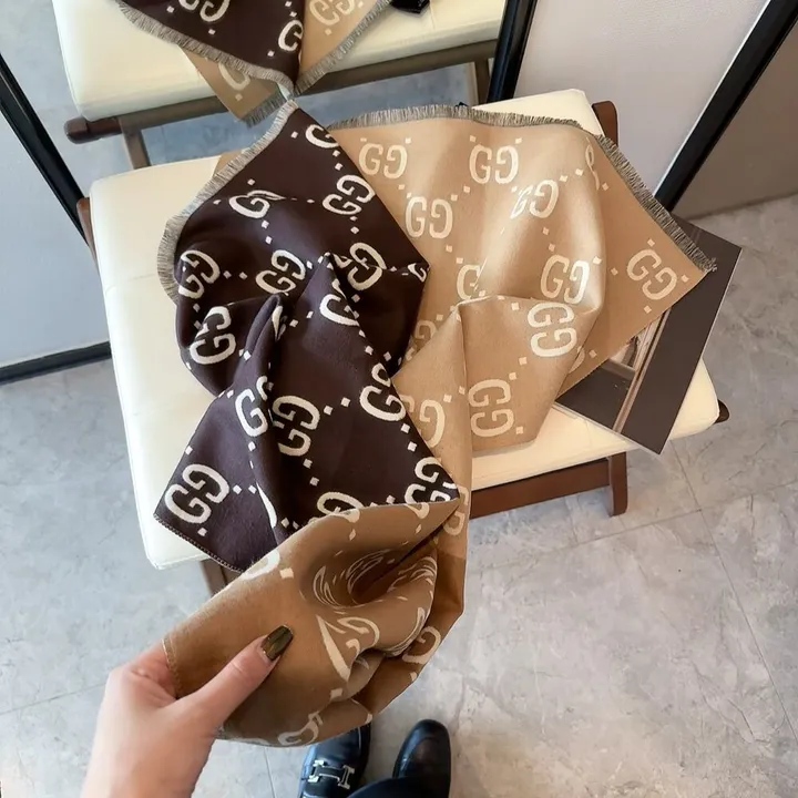 スーパーコピー グッチ マフラー