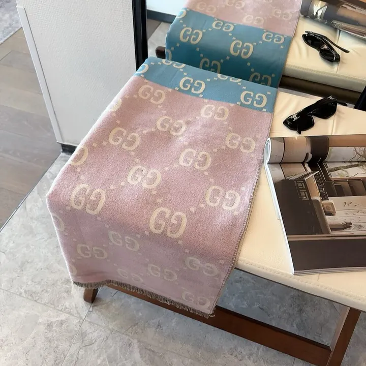 スーパーコピー グッチ マフラー