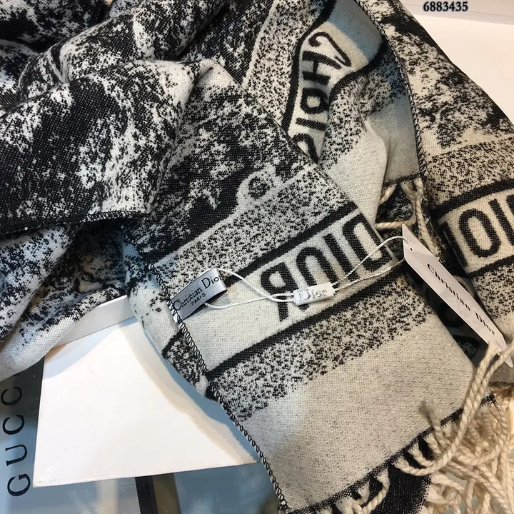 スーパーコピー ディオール マフラー