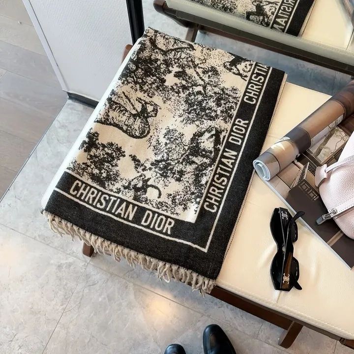 スーパーコピー ディオール マフラー