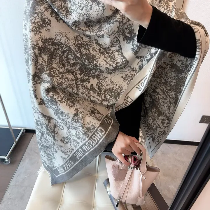 スーパーコピー ディオール マフラー