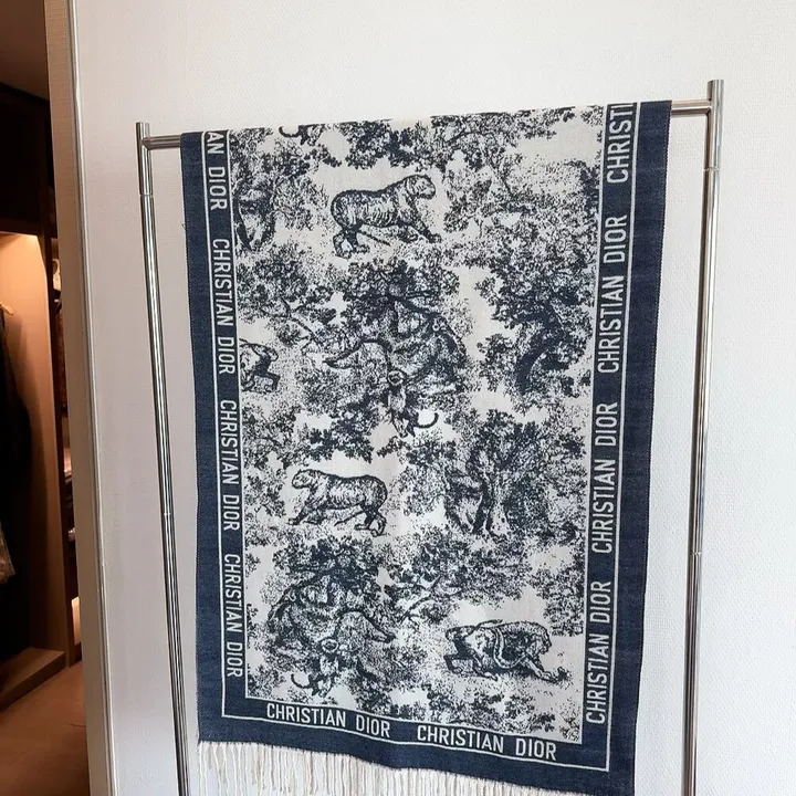 スーパーコピー ディオール マフラー