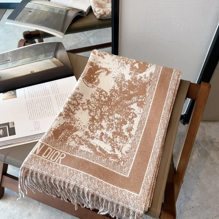 スーパーコピー ディオール マフラー