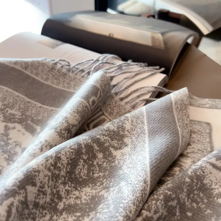 スーパーコピー ディオール マフラー