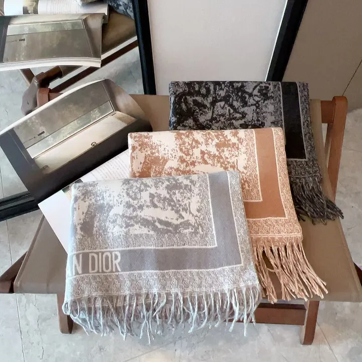 スーパーコピー ディオール マフラー