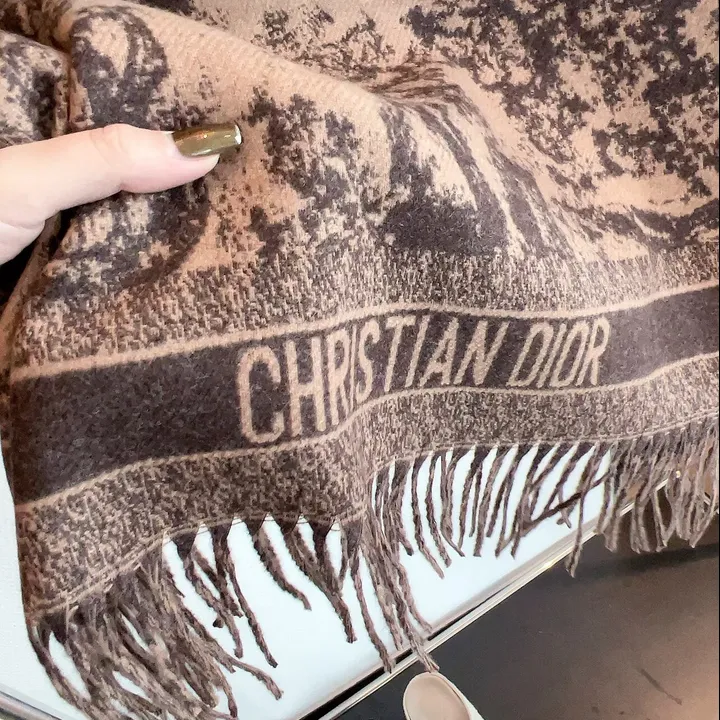 スーパーコピー ディオール マフラー