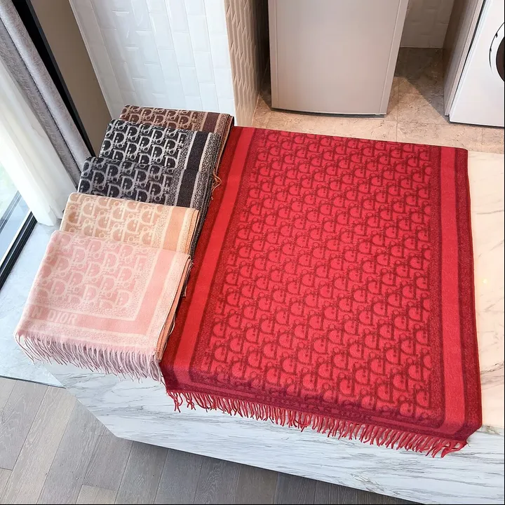 スーパーコピー ディオール マフラー