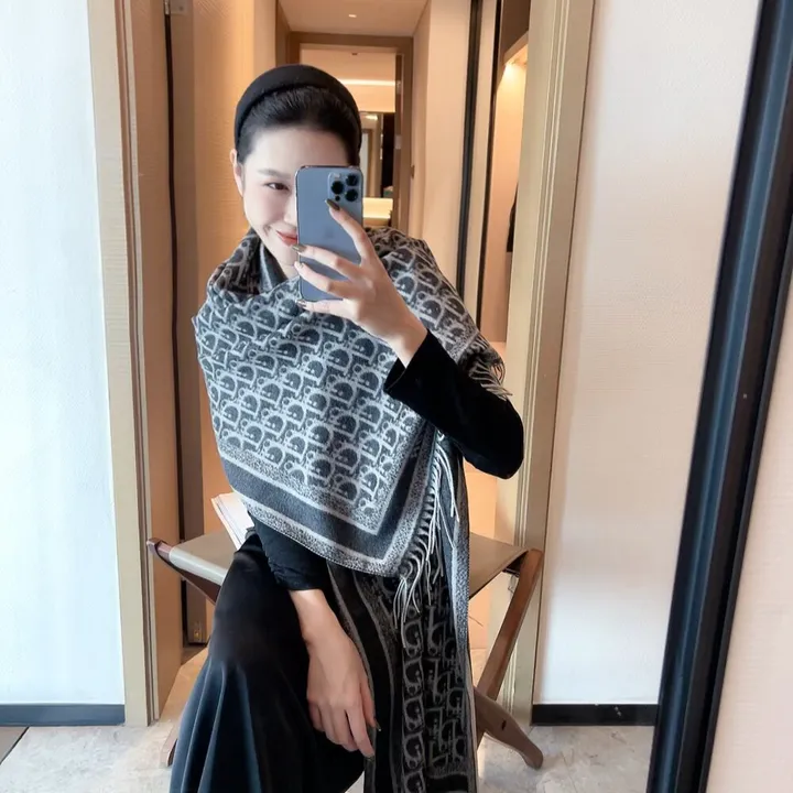 スーパーコピー ディオール マフラー