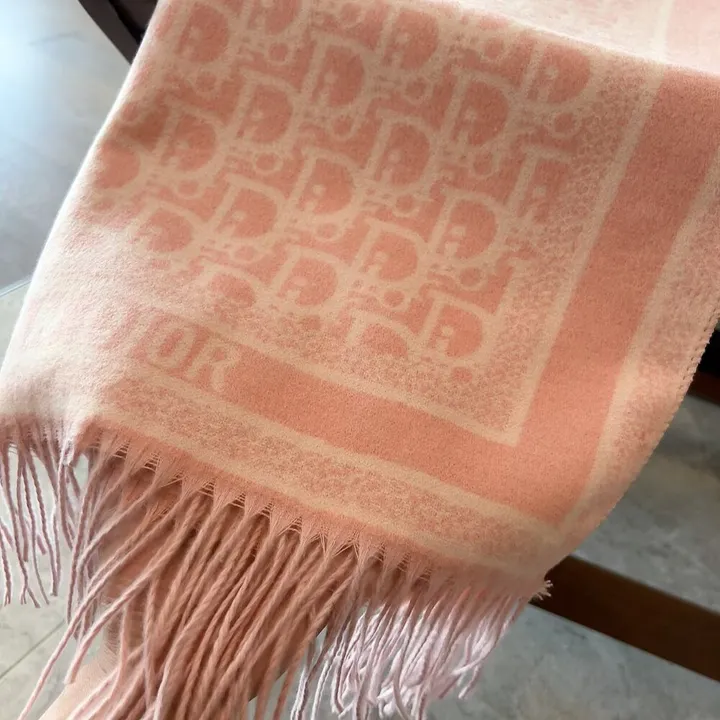 スーパーコピー ディオール マフラー