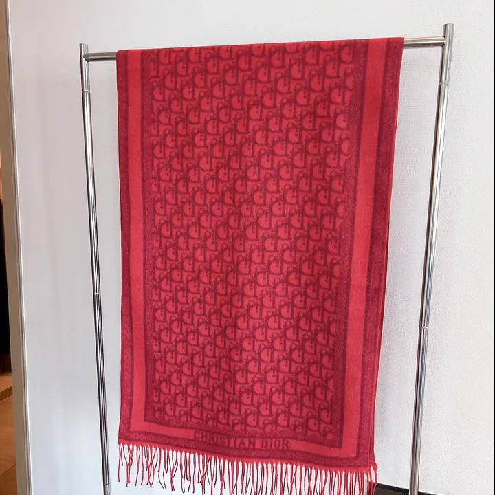 スーパーコピー ディオール マフラー