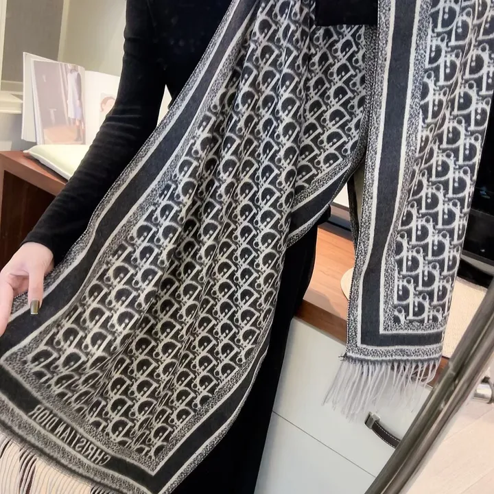 スーパーコピー ディオール マフラー