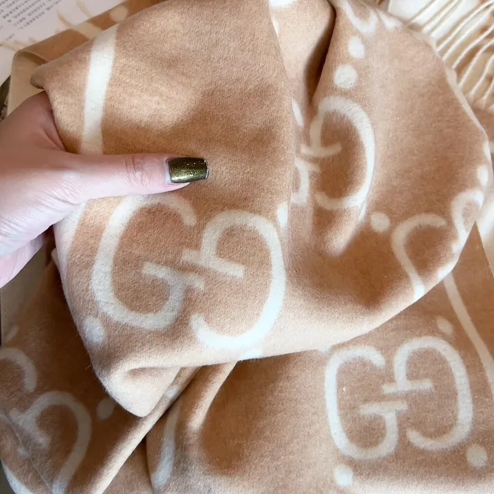 スーパーコピー グッチ マフラー