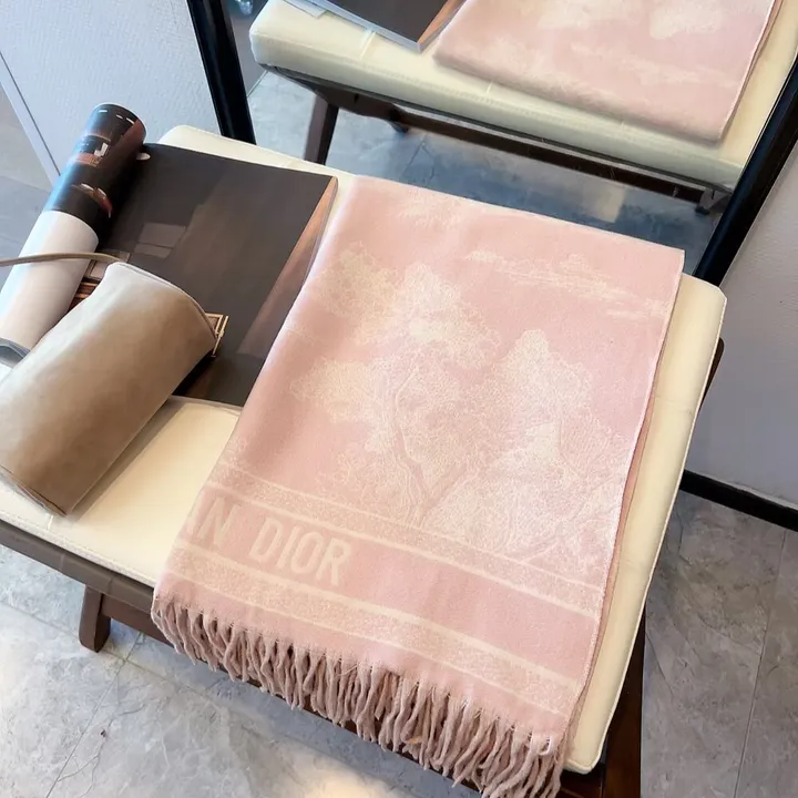 スーパーコピー ディオール マフラー