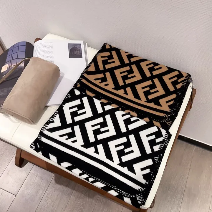 スーパーコピー フェンディ マフラー