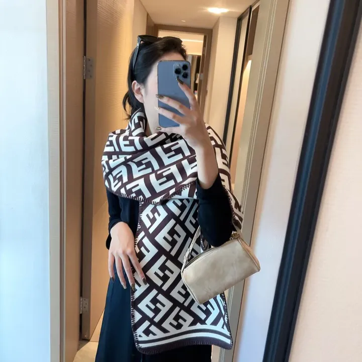 スーパーコピー フェンディ マフラー