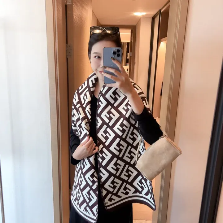 スーパーコピー フェンディ マフラー