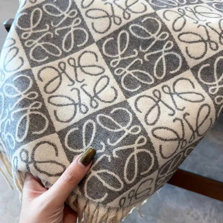 スーパーコピー ディオール マフラー